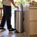 Arc™ 30L Easy-push Stainless-steel Pedal Bin Bathroom Accessories Arc™ 30L Easy-push Stainless-steel Pedal Bin Arc™ 30L Easy-push Stainless-steel Pedal Bin Joseph Joseph